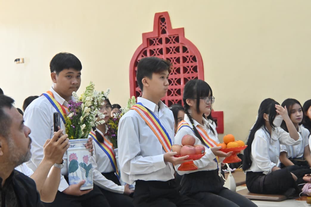 PERAYAAN WAISAK SMK Yadika 10 Kosambi